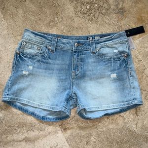 Miss me shorts size 34 NWT